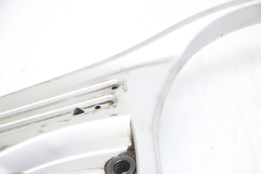 photo de GEPäCKTRäGER SUZUKI SIXTEEN 125 (2008 - 2010) - Details der Befestigungspunkte