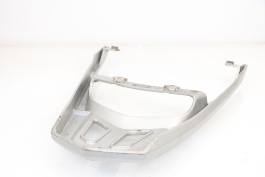 photo de GEPÄCKTRÄGER PEUGEOT SUM UP 125 (2008 - 2013) - Zoom auf Gebrauchszustand