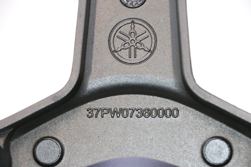 photo de GEPÄCKTRÄGER YAMAHA X-MAX XMAX 125 (2010 - 2013) - Ergänzendes Produktfoto