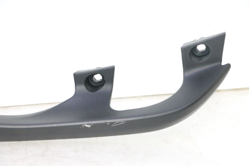 photo de GEPÄCKTRÄGER YAMAHA X-MAX XMAX 125 (2010 - 2013) - Technische Nahaufnahme