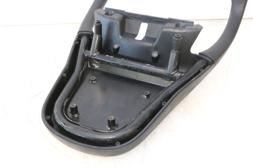 photo de GEPÄCKTRÄGER PIAGGIO X9 AMALFI 180 (2000 - 2003) - Detailansicht des Bauteils