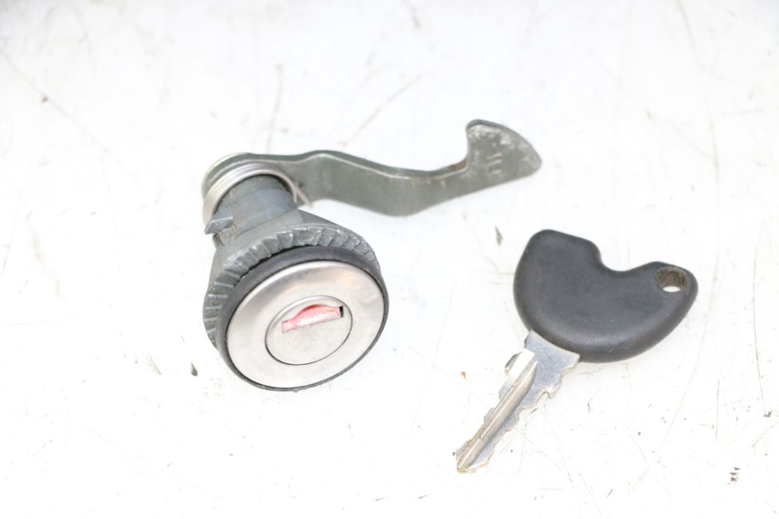 photo de GEPäCKTRäGER PIAGGIO X9 EVOLUTION 125 (2003 - 2007) - Ergänzendes Produktfoto