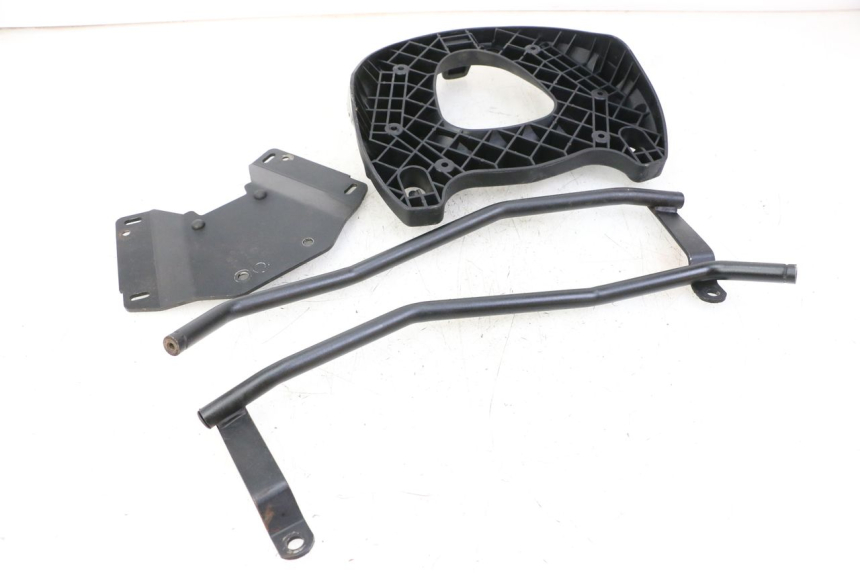 photo de GEPÄCKTRÄGER KYMCO XCITING 500 (2007 - 2010) - Technische Nahaufnahme