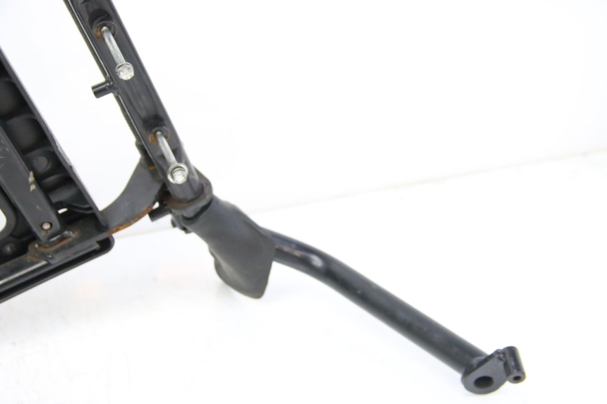 photo de GEPäCKTRäGER PIAGGIO XEVO - X EVO 125 (2007 - 2017) - Detailansicht des Bauteils