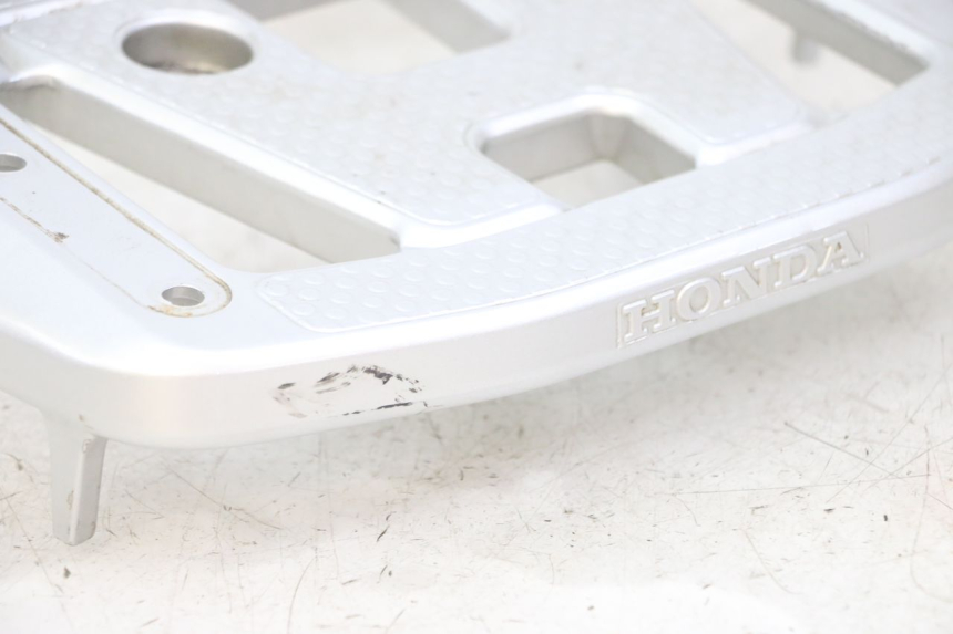 photo de GEPÄCKTRÄGER HONDA XLV VARADERO 125 (2000 - 2006) - Alternative Perspektive