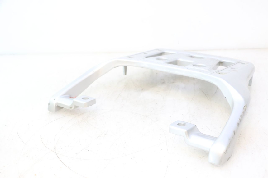photo de GEPÄCKTRÄGER HONDA XLV VARADERO 125 (2007 - 2012) - Details der Befestigungspunkte