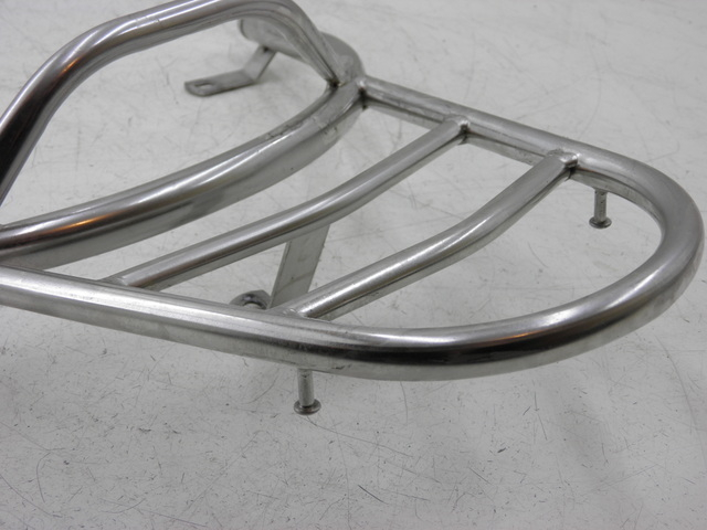 photo de GEPÄCKTRÄGER YAMASAKI YM50QT-N3 RETRO 50 (2012 - 2014) - Technische Nahaufnahme