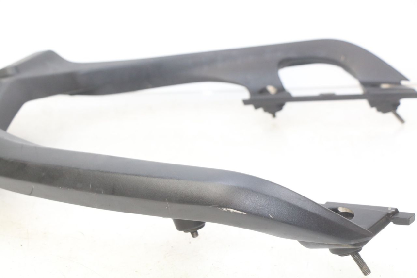 photo de GEPäCKTRäGER YAMASAKI YM T 125 (2015 - 2020) - Alternative Perspektive