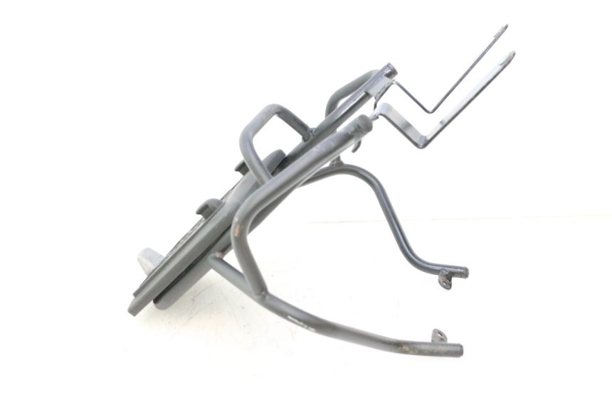 photo de GEPÄCKTRÄGER YAMAHA YP MAJESTY 125 (1998 - 2001) - Technische Nahaufnahme