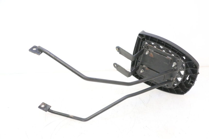 photo de GEPÄCKTRÄGER YAMAHA YP MAJESTY 125 (1998 - 2001) - Details der Befestigungspunkte