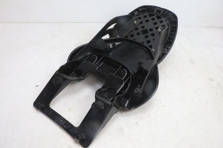 photo de GEPäCKTRäGER YAMAHA YP MAJESTY 125 (2007 - 2010) - Details der Befestigungspunkte