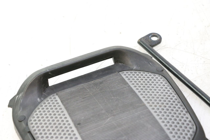 photo de GEPÄCKTRÄGER YAMAHA YP MAJESTY 125 (2002 - 2006) - Details der Befestigungspunkte