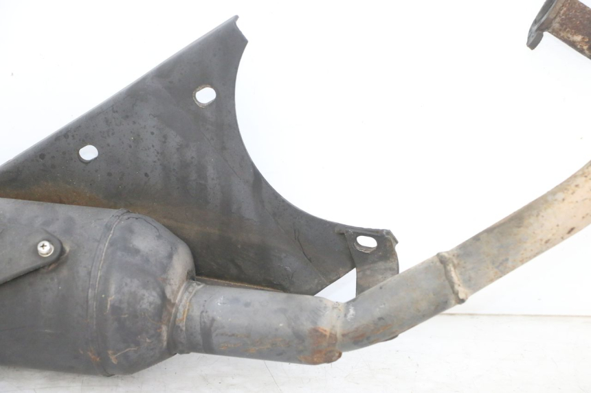 photo de AUSPUFFTOPF KYMCO AGILITY NAKED RENOUVO 2T 50 (2011 - 2018) - Hochauflösende Nahaufnahme