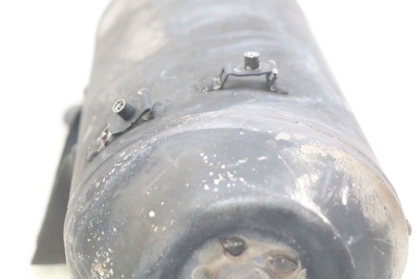 photo de AUSPUFFTOPF PIAGGIO BEVERLY 125 (2010 - 2015) - Details der Befestigungspunkte