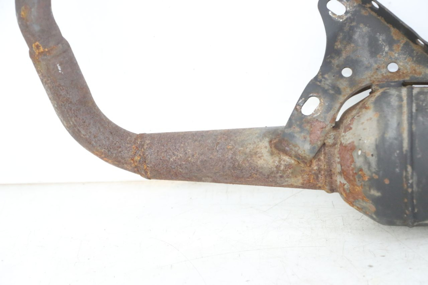 photo de AUSPUFF MBK BOOSTER NEXT GENERATION 50 (1995 - 1998) - Details der Befestigungspunkte