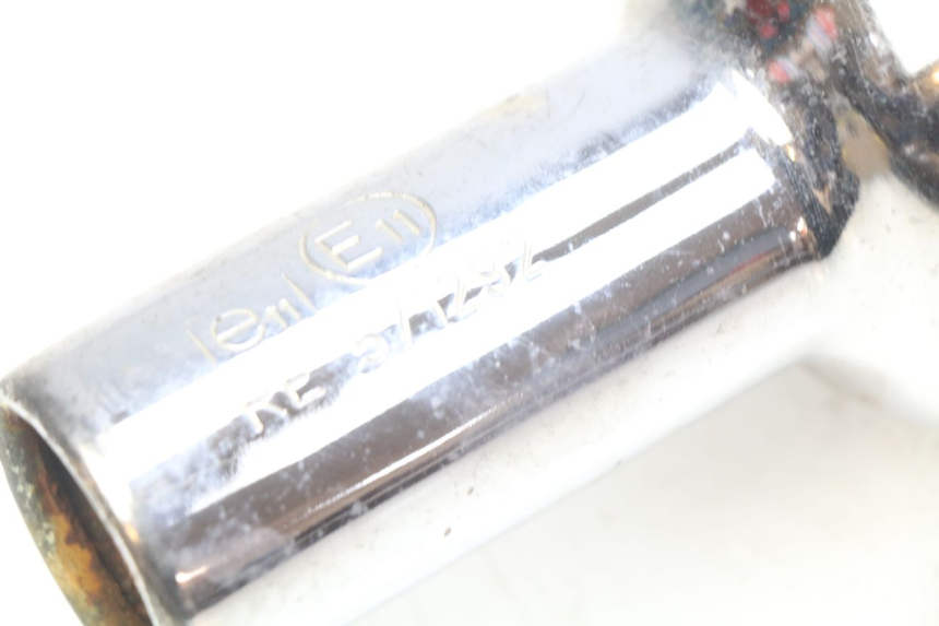 photo de AUSPUFF ROYAL ENFIELD BULLET CLASSIC 500 (2017 - 2020) - Hochauflösende Nahaufnahme