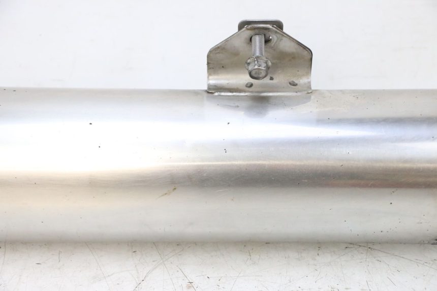 photo de RECHTS AUSPUFF YAMAHA FJR ABS 1300 (2006 - 2012) - Hochauflösende Nahaufnahme