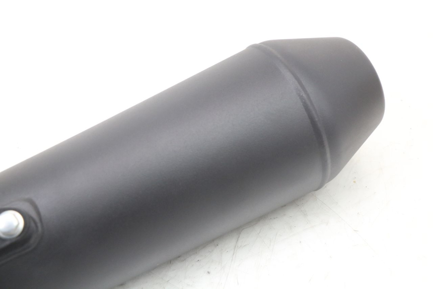 photo de RECHTS AUSPUFF ROYAL ENFIELD CONTINENTAL GT 650 (2019 - 2024) - Zoom auf Komponenten