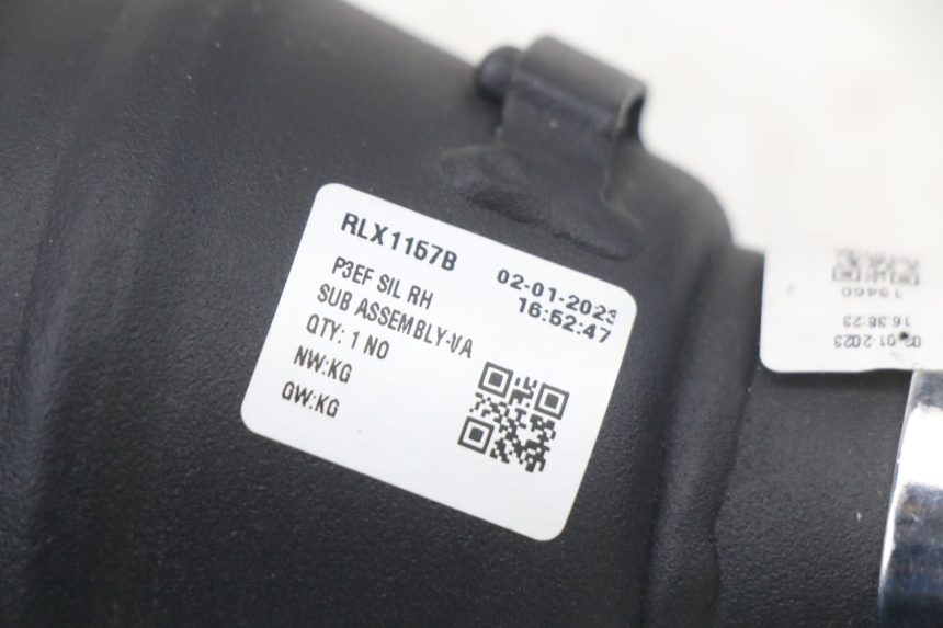 photo de RECHTS AUSPUFF ROYAL ENFIELD CONTINENTAL GT 650 (2019 - 2024) - Alternative Perspektive