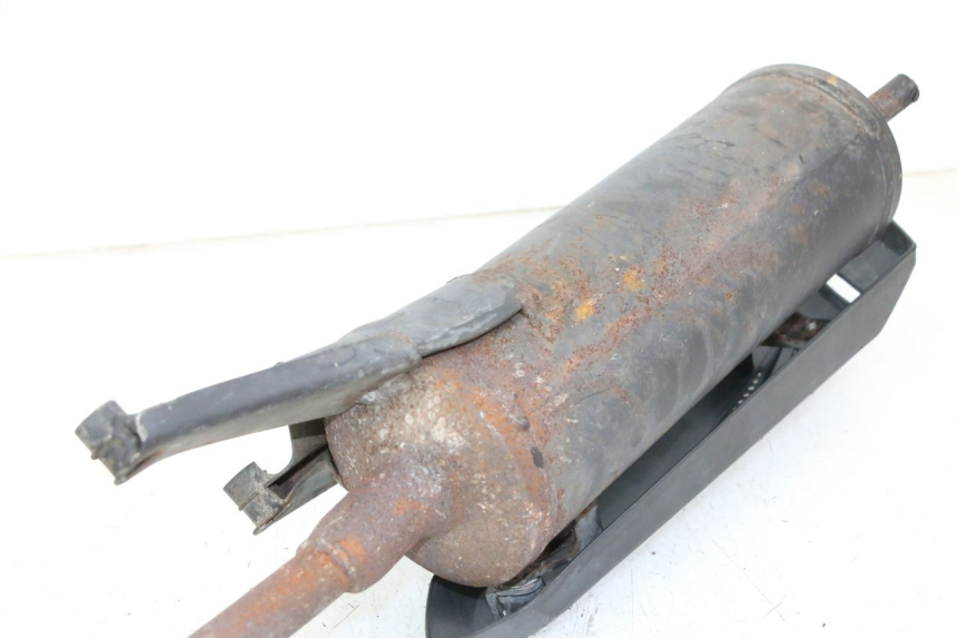 photo de AUSPUFFTOPF JM MOTORS EVOLIS 4T 50 (2018 - 2022) - Details der Befestigungspunkte