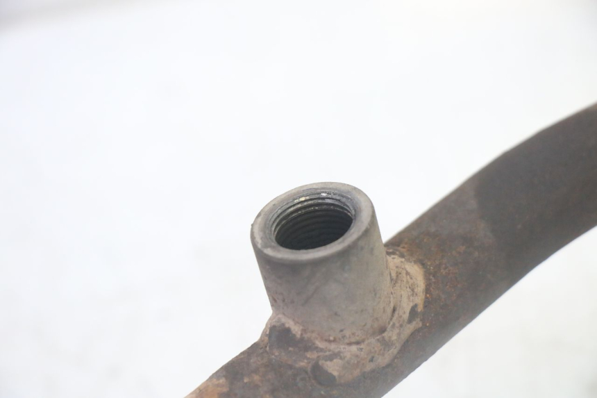 photo de AUSPUFFTOPF HONDA FES S-WING SWING ABS 125 (2007 - 2015) - Details der Befestigungspunkte