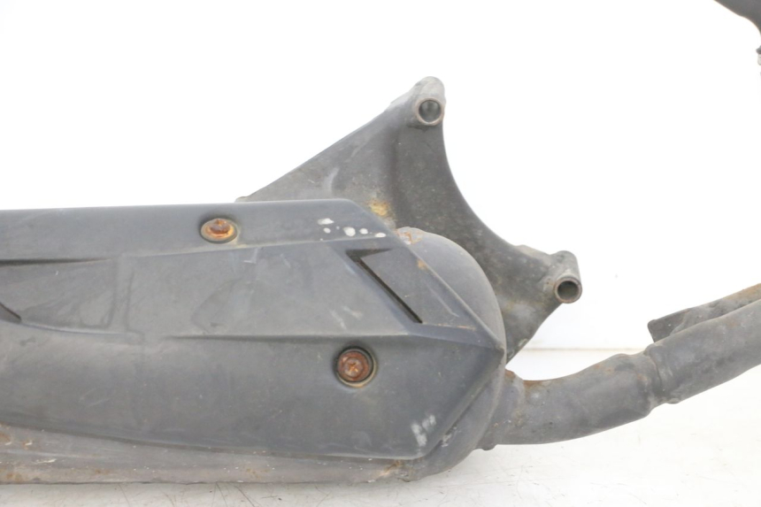 photo de AUSPUFFANLAGE PIAGGIO FLY 2T 50 (2004 - 2017) - Hochauflösende Nahaufnahme