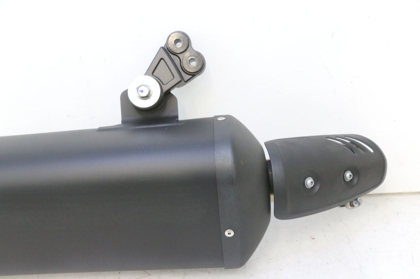 photo de AUSPUFF YAMAHA FZ8 800 (2010 - 2016) - Zoom auf Gebrauchszustand