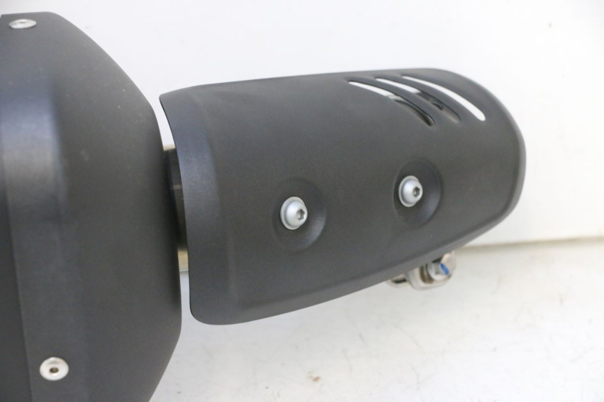 photo de AUSPUFF YAMAHA FZ8 800 (2010 - 2016) - Alternative Perspektive