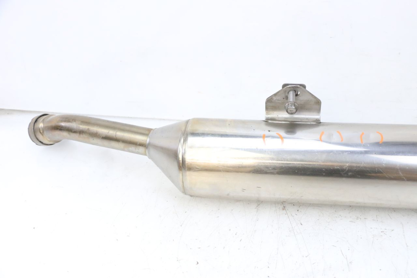 photo de LINKS AUSPUFF YAMAHA FJR ABS 1300 (2006 - 2012) - Fokus auf die Struktur