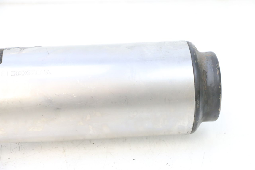 photo de LINKS AUSPUFF HONDA ST PAN EUROPEAN 1100 (1990 - 2002) - Fokus auf die Struktur