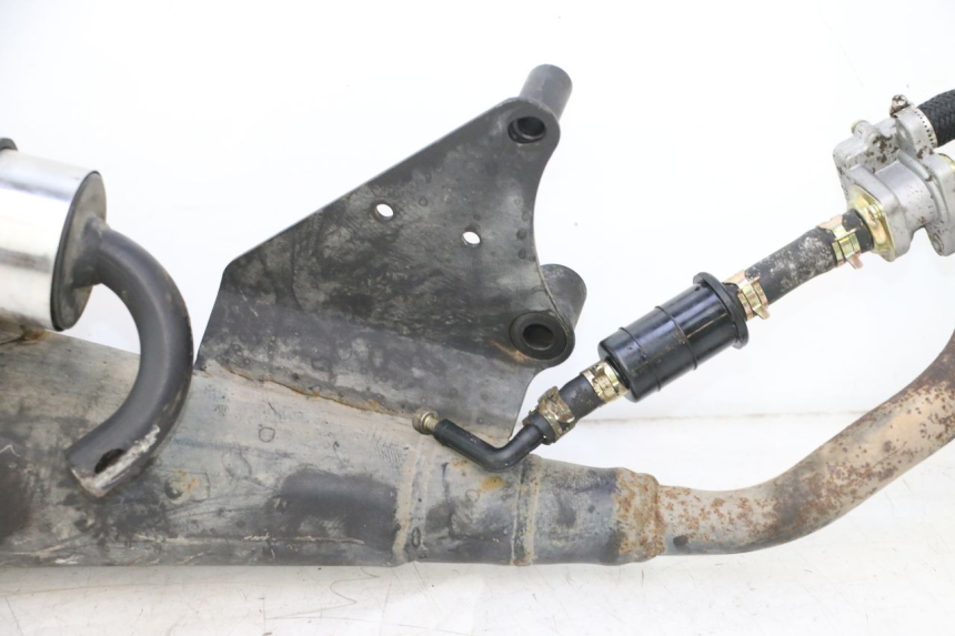photo de AUSPUFF VASTRO GP 2T 50 (2013 - 2017) - Detaillierte Sichtprüfung
