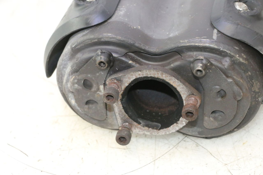 photo de AUSPUFF GILERA GP 800 (2007 - 2013) - Details der Befestigungspunkte