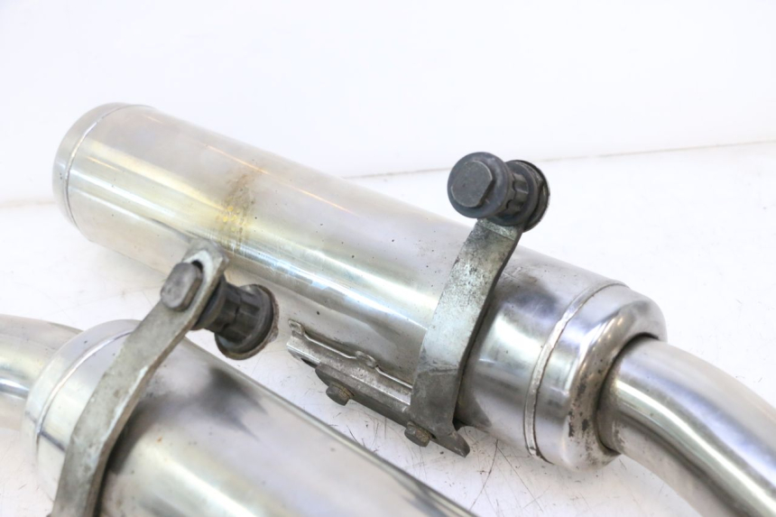 photo de AUSPUFF KAWASAKI GPX F ZX750F 750 (1986 - 1990) - Alternative Perspektive