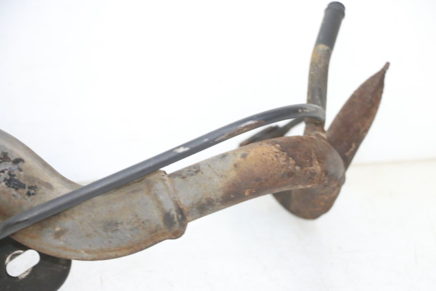 photo de AUSPUFFTOPF PEUGEOT KISBEE 2T 50 (2010 - 2017) - Detaillierte Sichtprüfung