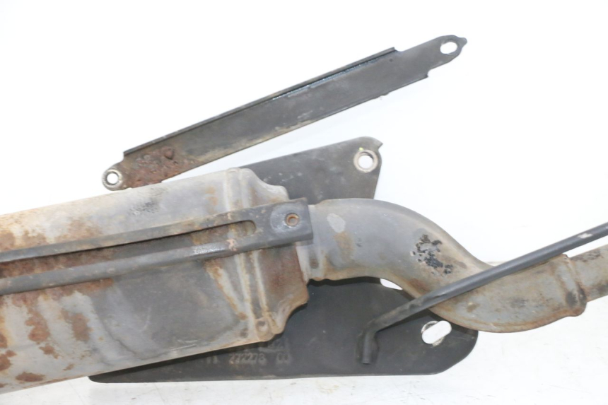 photo de AUSPUFFTOPF PEUGEOT KISBEE 2T 50 (2010 - 2017) - Fokus auf die Struktur