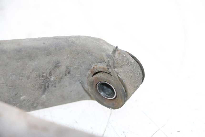 photo de AUSPUFFTOPF PEUGEOT KISBEE 4T 50 (2010 - 2017) - Fokus auf die Struktur