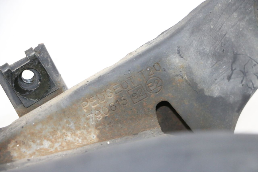 photo de AUSPUFFTOPF PEUGEOT KISBEE 4T 50 (2018 - 2022) - Detailansicht des Bauteils