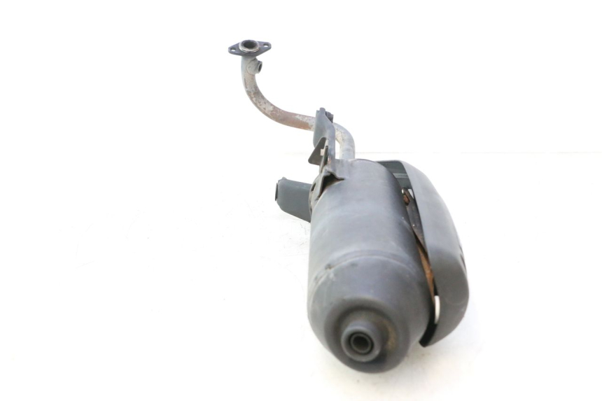 photo de AUSPUFFTOPF PEUGEOT KISBEE 4T 50 (2010 - 2017) - Fokus auf die Struktur