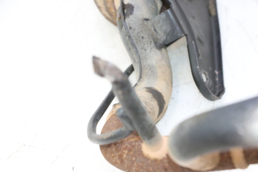 photo de AUSPUFF PEUGEOT LUDIX ONE 50 (2004 - 2006) - Details der Befestigungspunkte