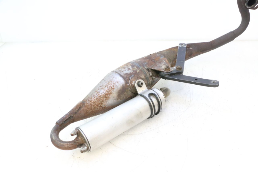 photo de AUSPUFF PEUGEOT LUDIX SNAKE 2T 50 (2004 - 2014) - Technische Nahaufnahme