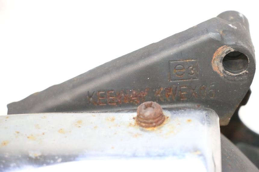 photo de AUSPUFF KEEWAY MATRIX RX9 125 (2006 - 2007) - Detailansicht des Bauteils