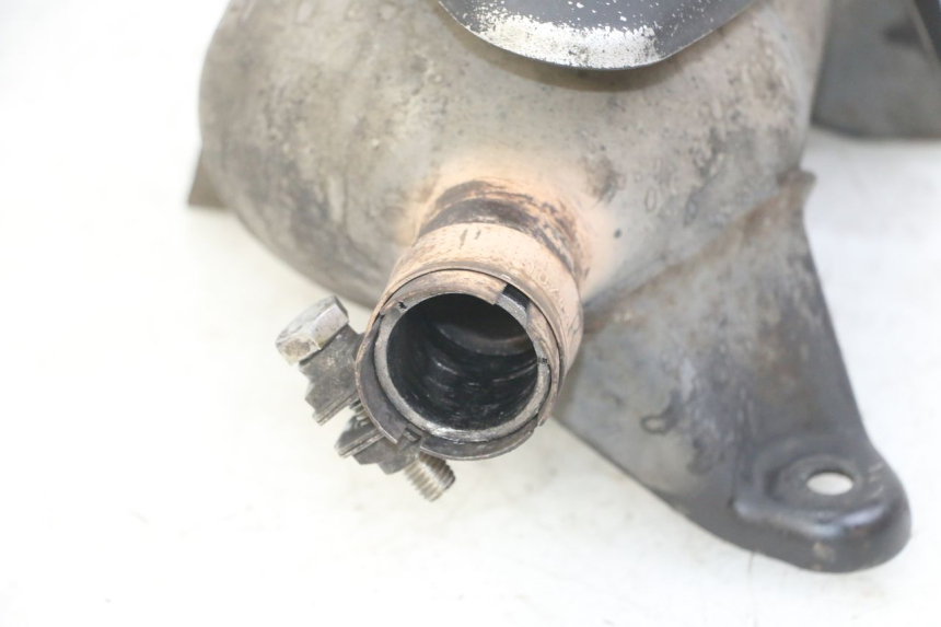 photo de AUSPUFFTOPF PIAGGIO MP3 LT 300 (2010 - 2016) - Details der Befestigungspunkte