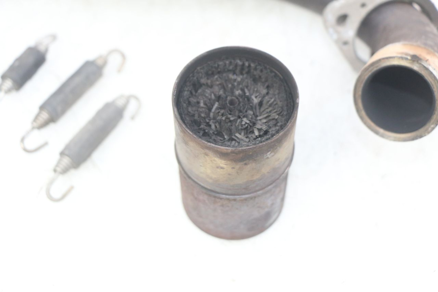 photo de AUSPUFFTOPF YAMAHA MT ABS 125 (2014 - 2018) - Zoom auf Gebrauchszustand