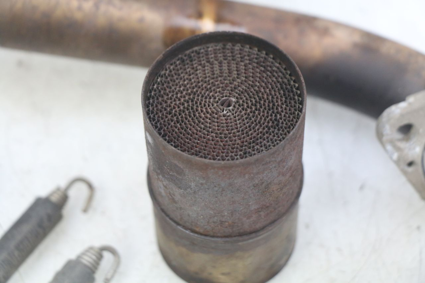 photo de AUSPUFFTOPF YAMAHA MT ABS 125 (2014 - 2018) - Technische Nahaufnahme