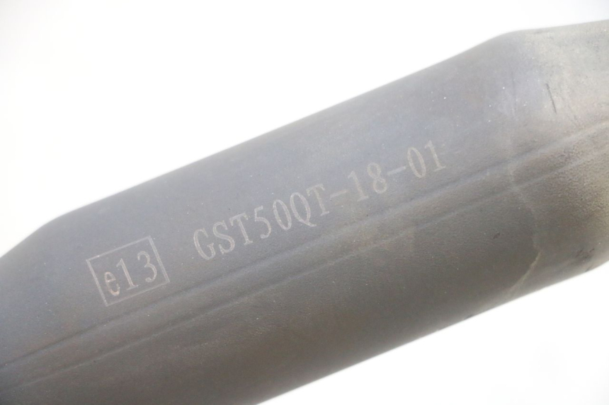 photo de AUSPUFF JM MOTORS R-MAX TECH 50 (2024 - 2026) - Fokus auf die Struktur