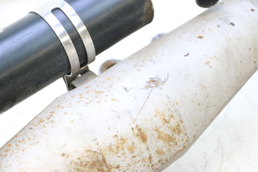 photo de AUSPUFF RIDE RACE GT 2T 50 (2012 - 2017) - Details der Befestigungspunkte