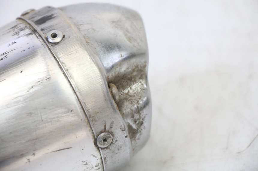 photo de AUSPUFFTOPF APOLLO RFZ 125 - Details der Befestigungspunkte