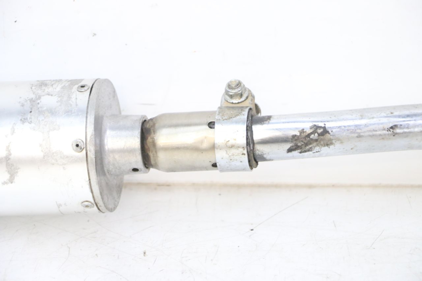 photo de AUSPUFFTOPF APOLLO RFZ 125 - Fokus auf die Struktur