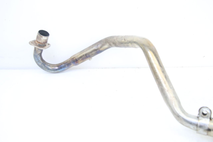 photo de AUSPUFFANLAGE APOLLO RXF 125 - Details der Befestigungspunkte