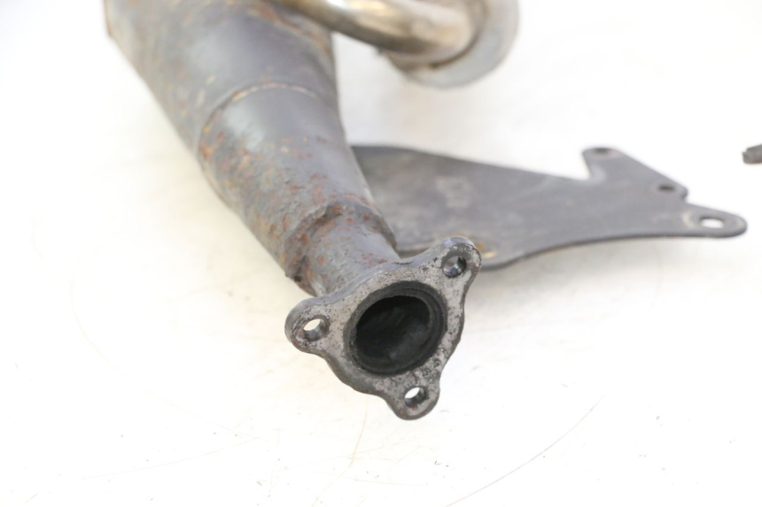 photo de AUSPUFFTOPF KEEWAY RY6 2T 50 (2011 - 2019) - Fokus auf die Struktur